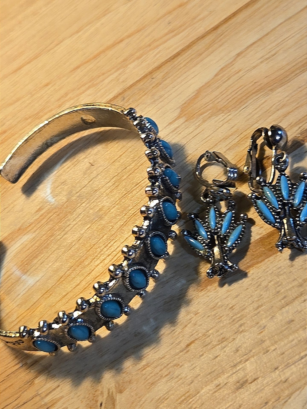 Turquoise Silver-Tone Cuff Bracelet and Clip-On Earrings Set